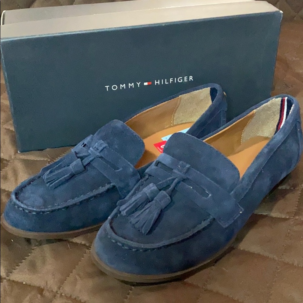 Tommy Hilfiger blue suede penny loafers size 6.5